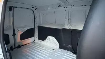 Vendo Peugeot Partner 2020 - 9900 EUR, 145000 km - AUTO.MOTO.pt