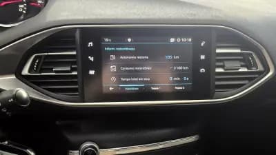 Sell Peugeot 308 SW 2018 - 12650 EUR, 133760 km - AUTO.MOTO.pt