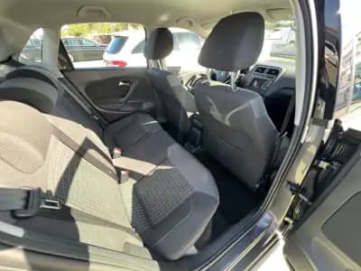 Sell Volkswagen Polo 2017 - 12990 EUR, 99650 km - AUTO.MOTO.pt