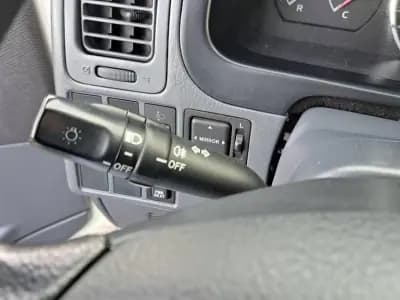 Sell Toyota HiAce 2010 - 12500 EUR, 331380 km - AUTO.MOTO.pt