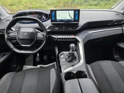 Vendo Peugeot 3008 2021 - 21900 EUR, 148000 km - AUTO.MOTO.pt