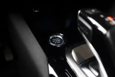 Sell Peugeot 3008 2021 - 19980 EUR, 119707 km - AUTO.MOTO.pt