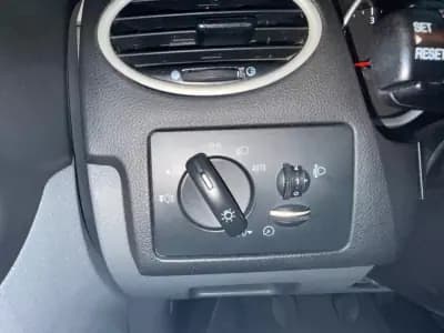 Sell Ford Focus SW 2010 - 7490 EUR, 253040 km - AUTO.MOTO.pt