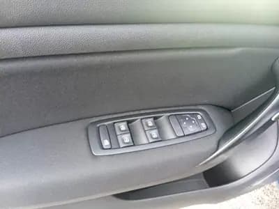 Sell Renault Mégane Break 2017 - 14900 EUR, 165000 km - AUTO.MOTO.pt