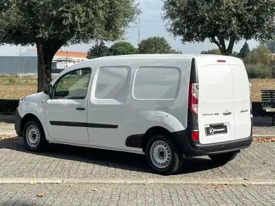 Sell Renault Kangoo 2021 - 13900 EUR, 151000 km - AUTO.MOTO.pt
