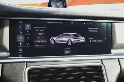 Sell Porsche Panamera Sport Turismo 2019 - 69880 EUR, 97640 km - AUTO.MOTO.pt