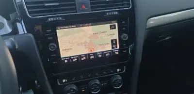 Vendo Volkswagen Golf 2018 - 17990 EUR, 118115 km - AUTO.MOTO.pt