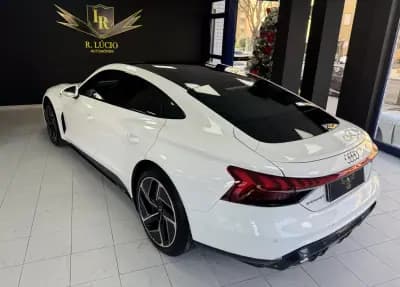 Vendo Audi e-tron GT 2023 - 62500 EUR, 53927 km - AUTO.MOTO.pt