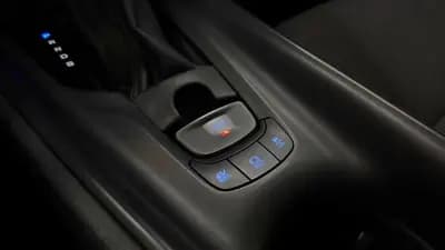 Vendo Toyota C-HR 2022 - 23990 EUR, 137566 km - AUTO.MOTO.pt