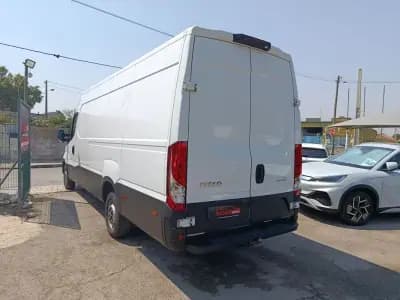 Vendo Iveco 35S14 Extra longa 2021 - 27000 EUR, 165000 km - AUTO.MOTO.pt