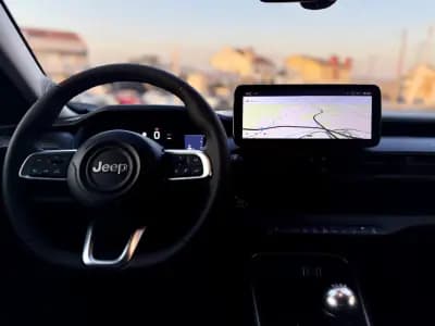 Sell Jeep Avenger 2025 - 21950 EUR, 4000 km - AUTO.MOTO.pt