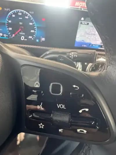 Sell Mercedes-Benz CLA 180 2020 - 28990 EUR, 100121 km - AUTO.MOTO.pt