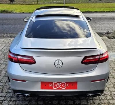 Vendo Mercedes-Benz E 220 2017 - 34999 EUR, 180000 km - AUTO.MOTO.pt