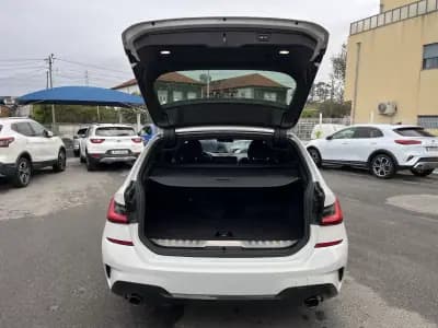 Vendo BMW 320 2021 - 25950 EUR, 229000 km - AUTO.MOTO.pt