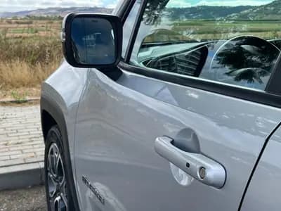 Vendo Jeep Renegade 2018 - 18980 EUR, 112000 km - AUTO.MOTO.pt