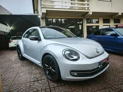 Sell Volkswagen New Beetle 2012 - 13500 EUR, 170000 km - AUTO.MOTO.pt