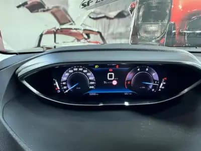 Vendo Peugeot 3008 2022 - 25490 EUR, 93958 km - AUTO.MOTO.pt