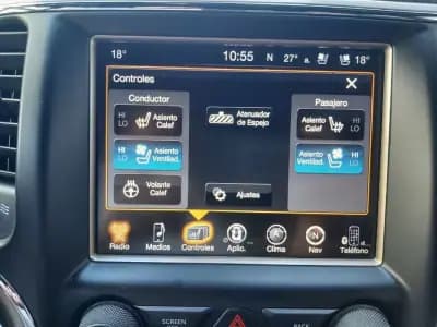 Sell Jeep Grand Cherokee 2016 - 34950 EUR, 135350 km - AUTO.MOTO.pt