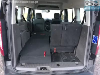 Sell Ford Tourneo Connect 2020 - 19980 EUR, 108000 km - AUTO.MOTO.pt
