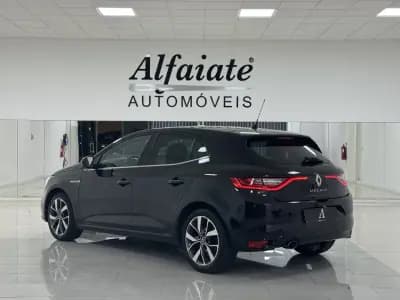 Sell Renault Mégane 2016 - 12990 EUR, 118000 km - AUTO.MOTO.pt