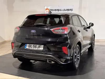 Vendo Ford Puma 2024 - 22250 EUR, 43134 km - AUTO.MOTO.pt