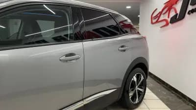 Vendo Peugeot 3008 2019 - 18990 EUR, 94948 km - AUTO.MOTO.pt