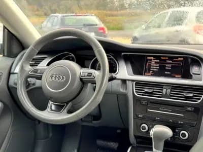 Vendo Audi A5 Sportback 2013 - 8450 EUR, 407494 km - AUTO.MOTO.pt