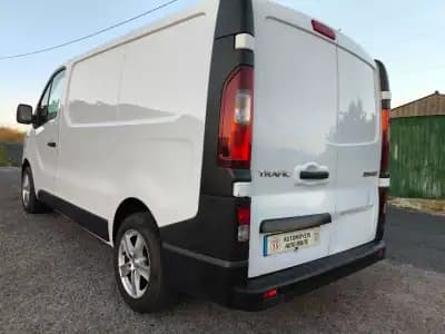 Vendo Renault Trafic 1.6DCi L1H1 2016 - 11965 EUR, 266000 km - AUTO.MOTO.pt