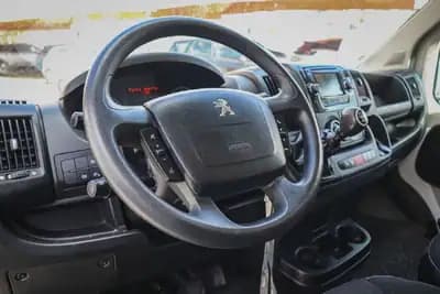 Sell Peugeot Boxer 335 L3H2 BLUEHDI 130 PREMIUM 2019 - 18700 EUR, 208000 km - AUTO.MOTO.pt