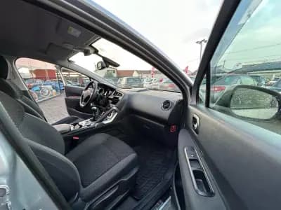 Vendo Peugeot 3008 2014 - 10950 EUR, 233000 km - AUTO.MOTO.pt