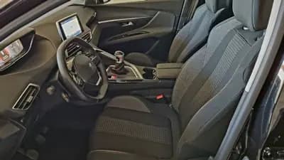 Vendo Peugeot 3008 2020 - 21500 EUR, 90000 km - AUTO.MOTO.pt