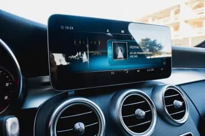 Vendo Mercedes-Benz C 220 2020 - 30900 EUR, 169000 km - AUTO.MOTO.pt