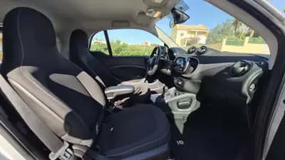 Vendo Smart Fortwo Cabrio 2018 - 12480 EUR, 70000 km - AUTO.MOTO.pt