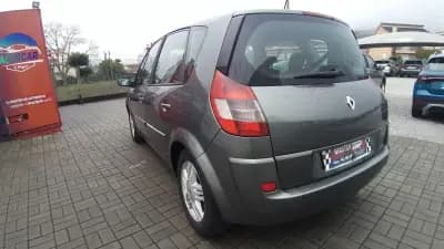 Vendo Renault Scénic 2004 - 3780 EUR, 154526 km - AUTO.MOTO.pt