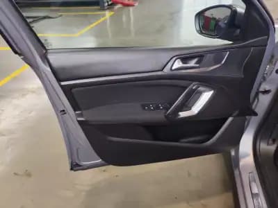 Sell Peugeot 308 SW 2021 - 15990 EUR, 52138 km - AUTO.MOTO.pt