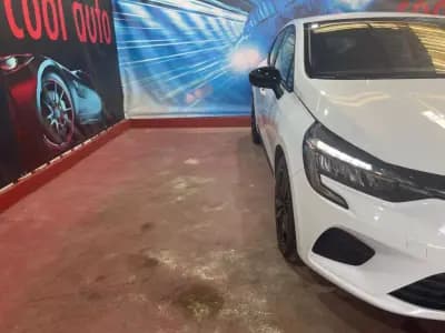 Vendo Renault Clio 2022 - 17899 EUR, 38000 km - AUTO.MOTO.pt