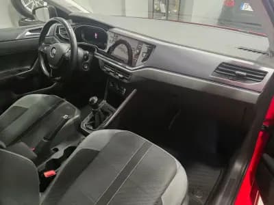 Vendo Volkswagen Polo 2018 - 16480 EUR, 138507 km - AUTO.MOTO.pt