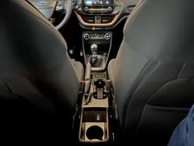 Vendo Ford Fiesta 2018 - 12500 EUR, 146800 km - AUTO.MOTO.pt