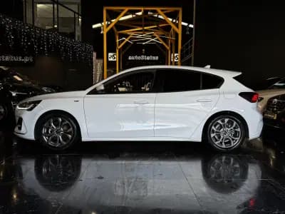 Sell Ford Focus 2024 - 21990 EUR, 48100 km - AUTO.MOTO.pt