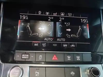 Vendo Audi A6 2018 - 26950 EUR, 198000 km - AUTO.MOTO.pt