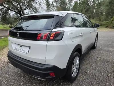 Vendo Peugeot 3008 2021 - 21900 EUR, 148000 km - AUTO.MOTO.pt