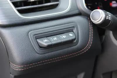 Vendo Renault Captur 2020 - 17900 EUR, 131971 km - AUTO.MOTO.pt