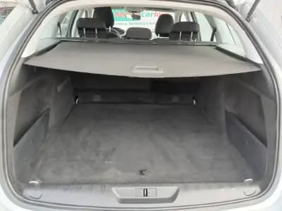 Vendo Peugeot 308 SW 2014 - 8350 EUR, 183107 km - AUTO.MOTO.pt