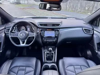 Vendo Nissan Qashqai 2018 - 17990 EUR, 97000 km - AUTO.MOTO.pt