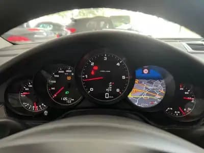 Sell Porsche Panamera 2015 - 43490 EUR, 112611 km - AUTO.MOTO.pt