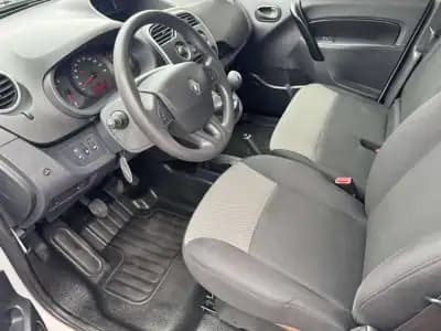 Vendo Renault Kangoo 2020 - 12250 EUR, 171129 km - AUTO.MOTO.pt