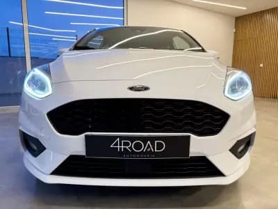 Vendo Ford Fiesta 2018 - 12500 EUR, 146800 km - AUTO.MOTO.pt