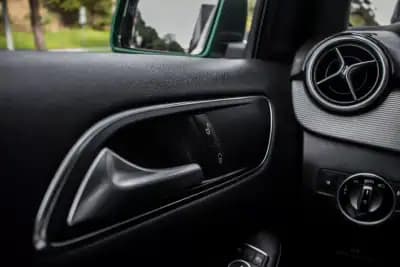 Sell Mercedes-Benz B 250 2017 - 14900 EUR, 85144 km - AUTO.MOTO.pt