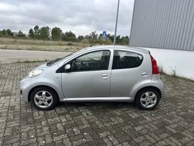 Sell Peugeot 107 2010 - 7690 EUR, 90311 km - AUTO.MOTO.pt