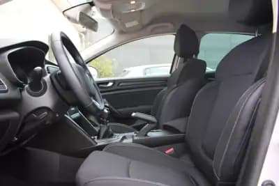 Sell Renault Mégane 2020 - 13990 EUR, 180000 km - AUTO.MOTO.pt